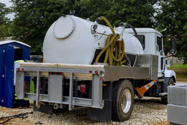 Best Portable restroom trailer rental  in Lowellville, OH
